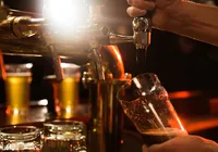 Bar é multado após proibir entrada de cidadãos dos EUA e de Israel