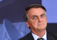 Bolsonaro tem boa evolução clínica e controle da dor, diz boletim médico