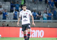 Camutanga sofre entorse e vira preocupação no Vitória; veja o lance imagem