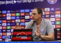 Ceni sobe o tom contra arbitragem e VAR após derrota contra Palmeiras imagem