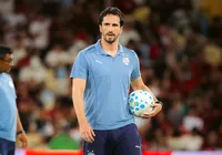 Ceni instruiu auxiliar durante Flamengo x Bahia? Saiba o que aconteceu