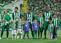 Chapecoense encara o Vitória sem técnico e mergulhada em crise imagem
