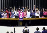 Cotas ou Fachadas? Entenda porque a representatividade feminina ainda patina na política imagem