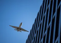 Crise no ar: combustível em alta ameaça cancelamento de voos no Brasil