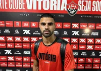 De volta após um mês, Lucas Silva pede desculpas para a torcida