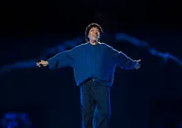 Djavan antecipa novidades de show em Salvador: "Vai ser uma emoção imensa"