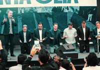 Em nome do pai: igrejas evangélicas se tornam polos decisivos na hora do voto