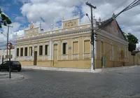 Empresa ligada a servidora é acusada de receber pagamentos de prefeitura baiana