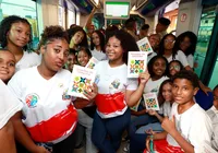 Estudantes da rede estadual conhecem VLT em aula prática por Salvador