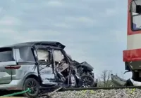 Ex-Liverpool e Arsenal morre após bater carro em trem