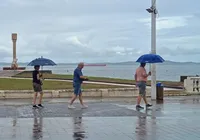 Chuvas intensas colocam Salvador e outras 17 cidades baianas em alerta