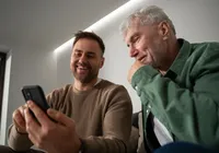Geração Z abraça algoritmos, mas idosos resistem à automação imagem