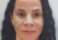Homem esfaqueia patroa até a morte e agride marido com marreta na BA imagem