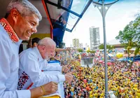 Jerônimo diz que Lula voltou feliz após Carnaval de Salvador imagem