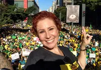 Carla Zambelli deixa prisão após Justiça italiana negar extradição imagem