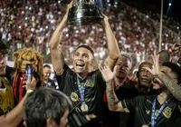 Lembra dele? Campeão da Série B pelo Vitória assina com time paulista