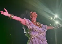 Mariene de Castro se revolta após ter microfone desligado em Salvador: "Desrespeito"