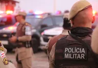 Polícia Militar apreende armas e drogas após tiroteio em Salvador