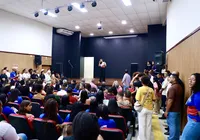 Novo piso dos professores de R$ 5.130 avança no Congresso