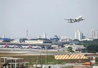 Pane geral suspende pousos e decolagens em São Paulo