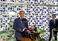 Partidos de Lula e Bolsonaro se unem em projeto que pressiona Motta