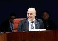 "Perdeu, mané": Moraes nega liberdade a cabeleireira que pichou STF