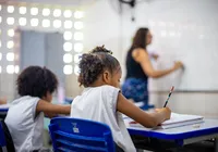 Professores de Camaçari terão até 10% de aumento nos salários imagem