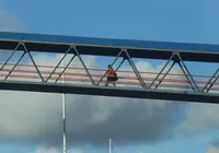 Projeto prevê multa por negligência em passarelas públicas de Salvador imagem