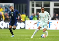 Raphinha e Wesley são desconvocados pelo Brasil às vésperas da Copa do Mundo imagem