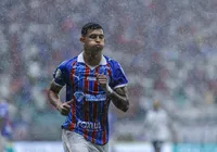 Remo nada de braçada e naufraga o Bahia em noite chuvosa na Fonte Nova imagem