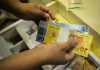 Rendimento médio do brasileiro chega a R$ 3.367 e bate recorde histórico