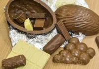 Exagerou no chocolate da Páscoa? Descubra o efeito na sua pele