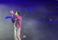 Sem cortes e cheio de hits: veja como será o show de 50 anos de Djavan em Salvador imagem