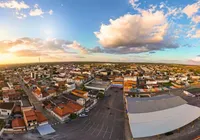 Servidora com salário de R$ 4 mil recebe Bolsa Família e auxílio gás no interior da Bahia