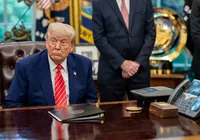 Sob ameaça, Irã rejeita nova rodada de negociações com os EUA