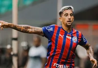 Sob vaias, Bahia vence Juazeirense e avança à final do Baianão imagem