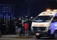 Tragédia no Futebol: estádio desaba e deixa 60 feridos e um morto imagem