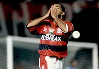 Vitória x Flamengo: relembre o 5 a 0 contra o time de Romário em 1998 imagem