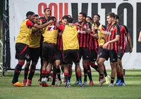 Vitória vence mais uma no fim e sobe na tabela do Brasileirão Sub-20