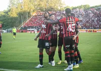 Vitória vence São Paulo no Barradão com show de heróis improváveis
