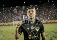 Xodó da torcida do Vitória é anunciado por novo clube; saiba qual imagem