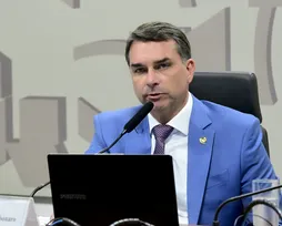 Flávio Bolsonaro planeja duas visitas à Bahia em junho - Imagem