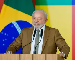 Lula aposta na velha guarda e chama baiano para coordenação de campanha - Imagem