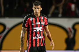 Baixa! Vitória marca cirurgia de Camutanga e detalha prazo de retorno - Imagem