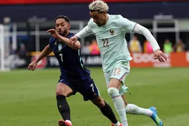 Brasil joga mal e perde para França em amistoso antes da Copa do Mundo - Imagem