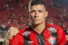 Camutanga sofre lesão grave e desfalca o Vitória por longo período - Imagem