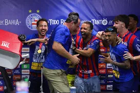 Ceni exalta torcida do Bahia após título baiano: "Carregou o time" - Imagem