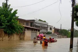 Chuvas em Pernambuco e na Paraíba deixam mais de três mil desabrigados - Imagem