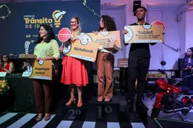 CNH no bolso: Jovens baianos vencem concurso de redação sobre trânsito - Imagem