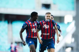 Meia vendido pelo Bahia em 2026 estreia por novo clube com golaço - Imagem